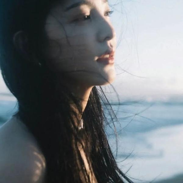 艾洛思的顶级生活 海报